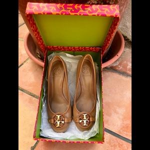 Tory Burch big logo shoes